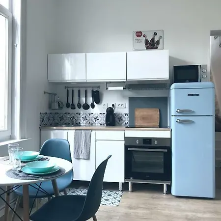 Apartment Lumineux, Bois Blancs, Euratechnologie